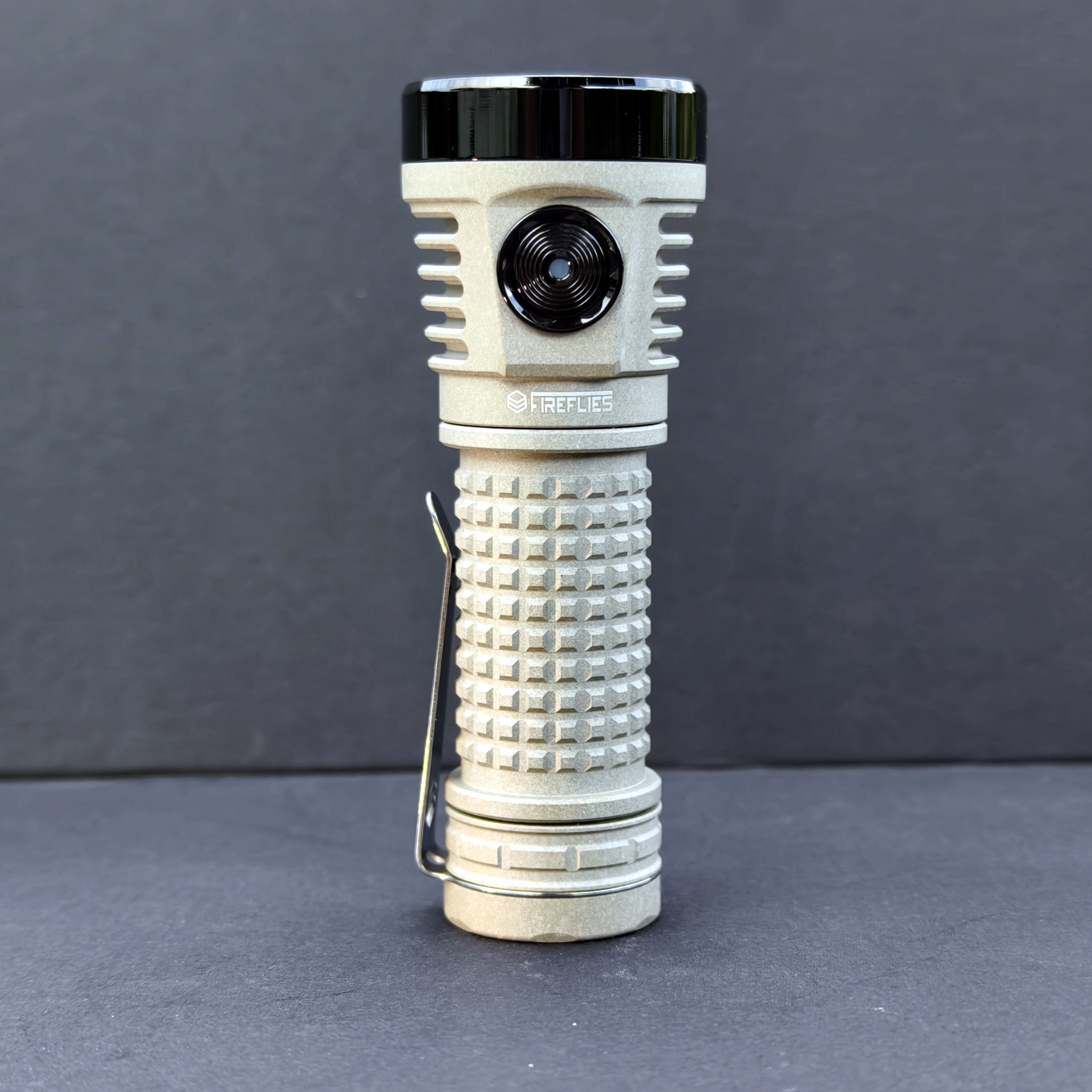 E04 Surge - Lume1