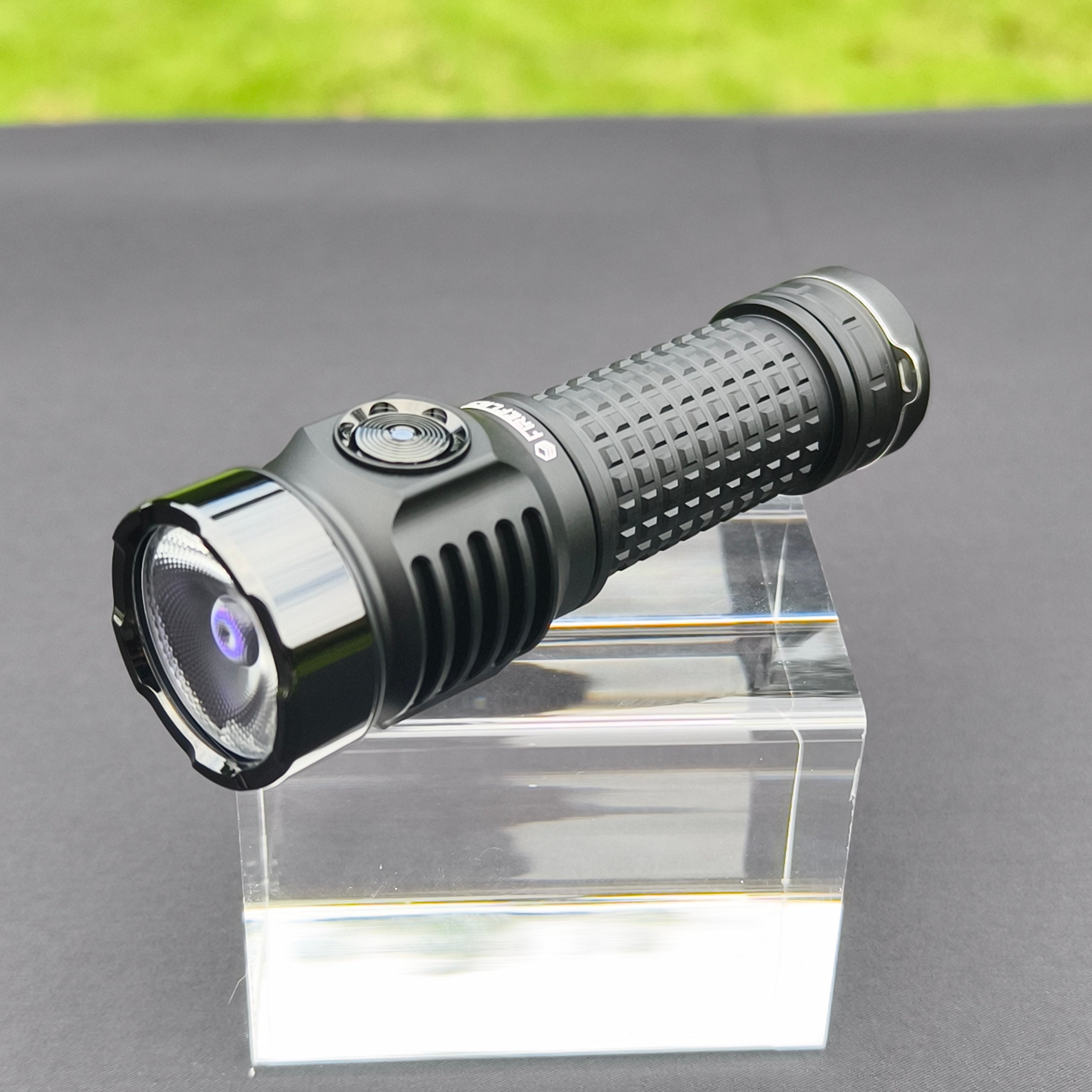 X1S Pharos TIR – Fireflies outdoor Flashlights
