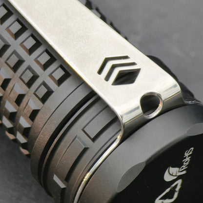 E04 Surge - Lume1