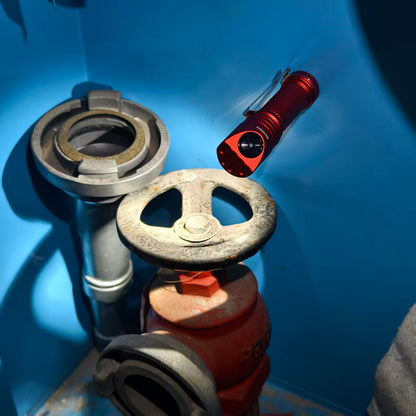 L50 Sol - EDC Right-Angle Flashlight