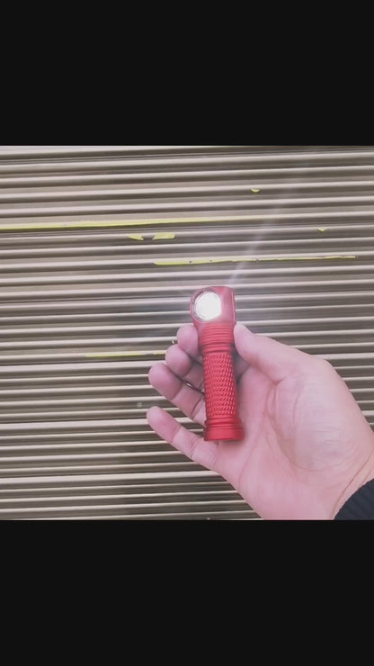 L50 Sol - EDC Right-Angle Flashlight